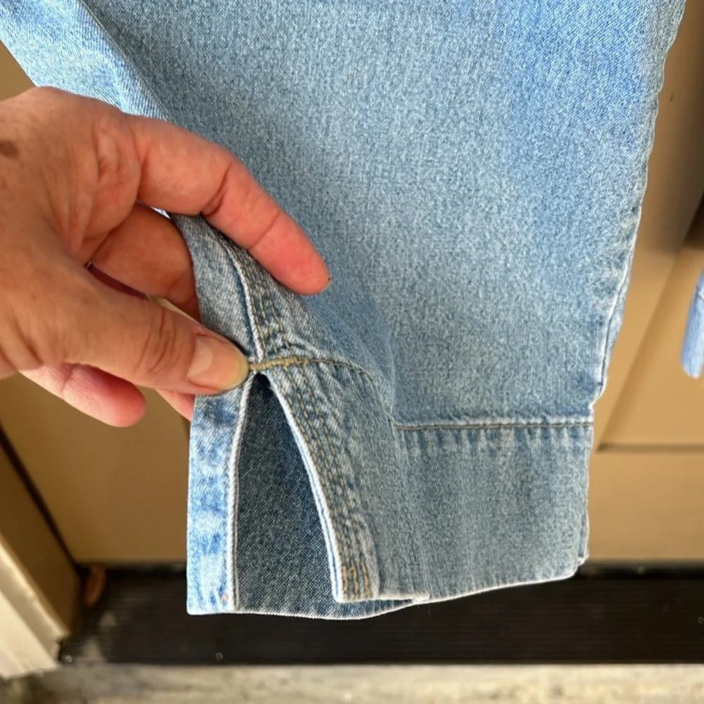 bill blass Light Blue Cropped Jeans - Picture 4 of 10